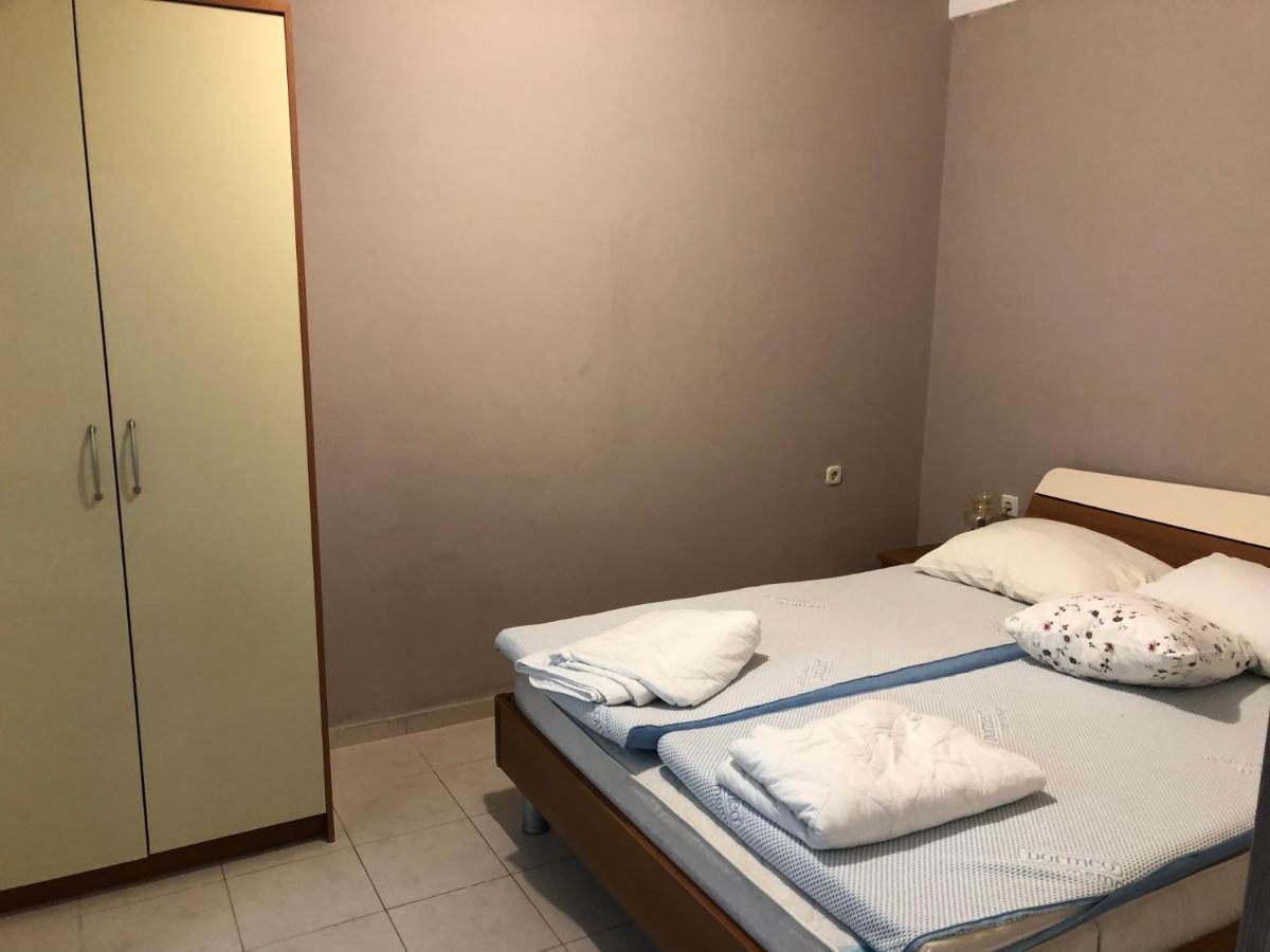 Garden Apartment Palit Bagian luar foto